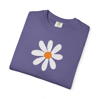 Artisan Grove Daisy Organic Cotton Tee | Vintage Floral Graphic Tee