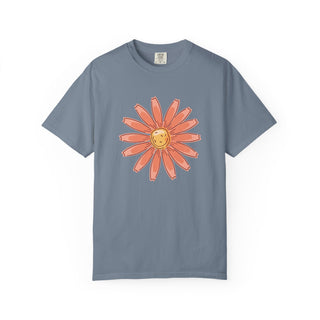 Sunshine Daisy T-Shirt — Smiling Floral Graphic Tee