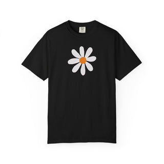 Artisan Grove Daisy Organic Cotton Tee | Vintage Floral Graphic Tee