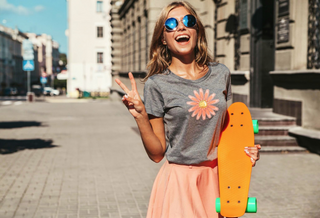 Sunshine Daisy T-Shirt — Smiling Floral Graphic Tee