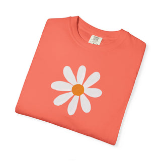 Artisan Grove Daisy Organic Cotton Tee | Vintage Floral Graphic Tee
