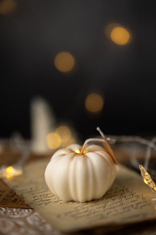 Pumpkin Soy Candle - Fall & Halloween Decor, Pumpkin Shaped, Scented